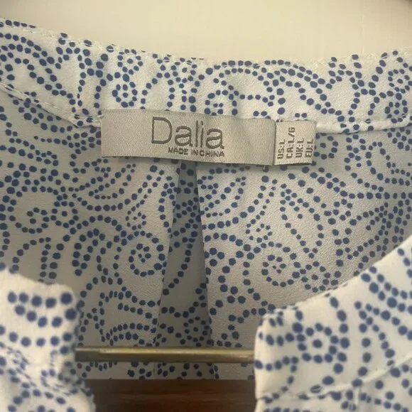 Dalia Sleeveless Top Women's size Large Green and Blue - Picture 4 of 6